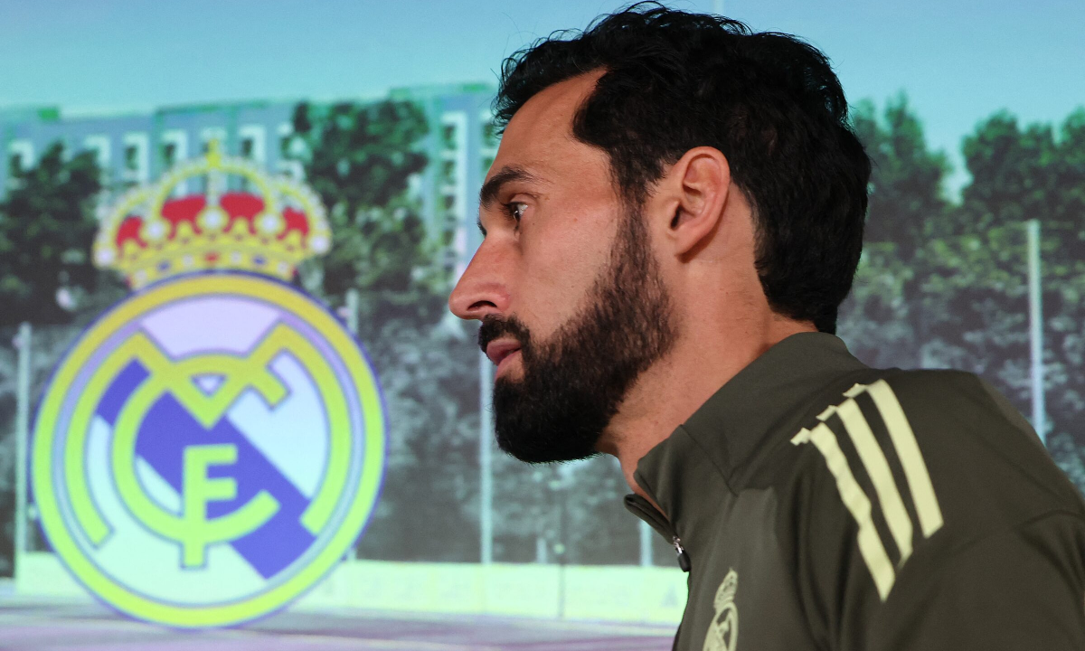 F8BET cược bóng đá: Arbeloa rời Real, mở đường cho Mourinho trở lại? - hình ảnh - f8betv.vip