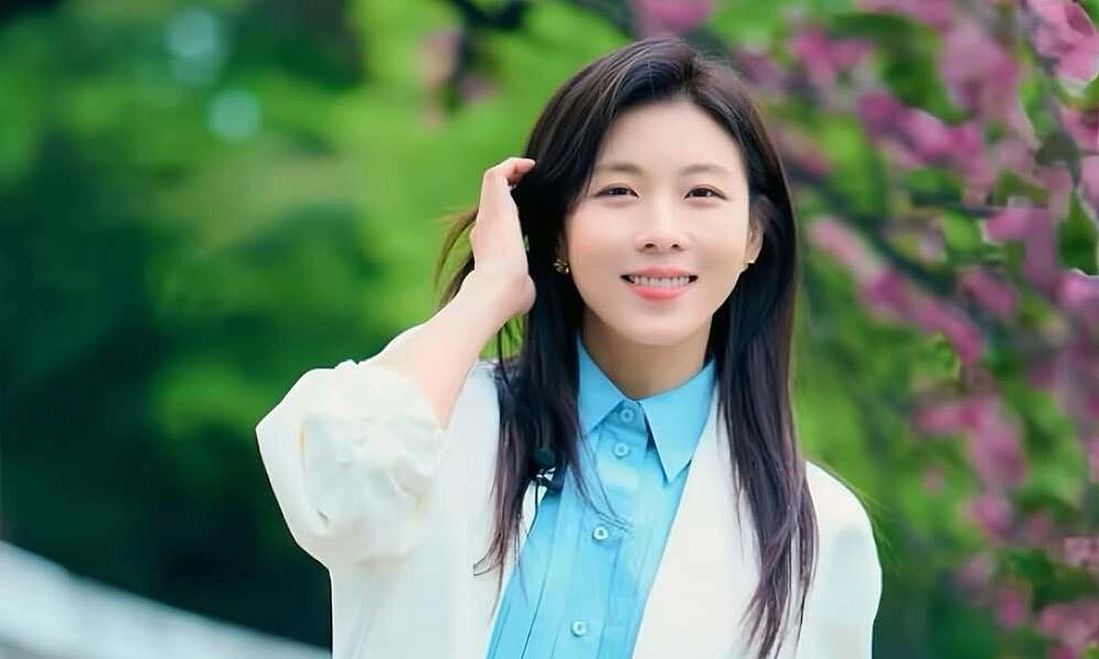 ‘Hoàng hậu Ki’ Ha Ji Won gây sốt với phong cách sinh viên - hình ảnh - f8betv.vip ‘Hoàng hậu Ki’ Ha Ji Won gây sốt với phong cách sinh viên - hình ảnh - f8betv.vip