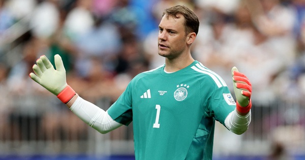 Manuel Neuer vi phạm luật FIFA ngày tái xuất đội tuyển Đức, may mắn thoát án phạt - hình ảnh - f8betv.vip