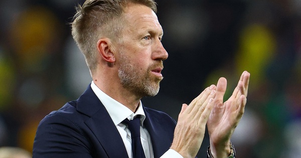 HLV Graham Potter chảy máu tai sau trận thắng Tunisia: Cú sốc tại World Cup 2026 - hình ảnh - f8betv.vip