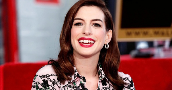 Anne Hathaway Hào Hứng Với Phần 3 ‘The Devil Wears Prada’ – Cơ Hội Giải Trí Đẳng Cấp Cho Fan Việt - hình ảnh - f8betv.vip