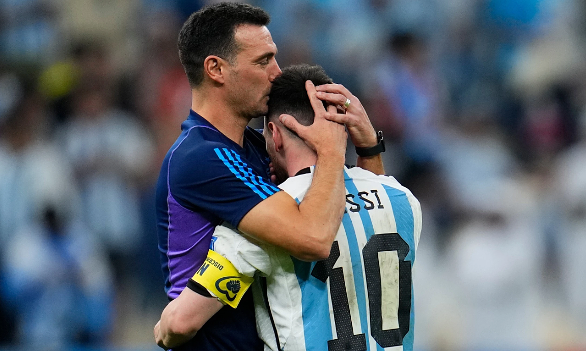 HLV Scaloni: ‘Trước khi ra quyết định, tôi luôn tham khảo Messi’ - hình ảnh - f8betv.vip HLV Scaloni: ‘Trước khi ra quyết định, tôi luôn tham khảo Messi’ - hình ảnh - f8betv.vip