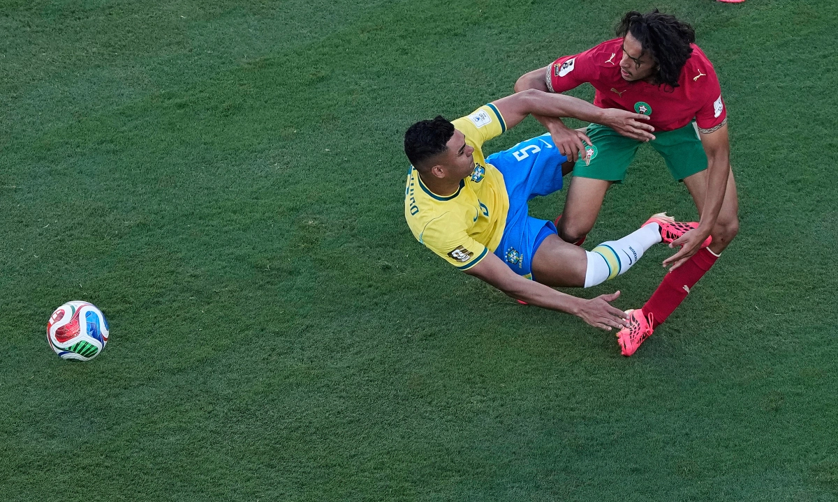 Bouaddi – Tiền vệ 18 tuổi khiến Brazil điêu đứng và cơ hội cá cược hấp dẫn từ F8BET - hình ảnh - f8betv.vip Bouaddi – Tiền vệ 18 tuổi khiến Brazil điêu đứng và cơ hội cá cược hấp dẫn từ F8BET - hình ảnh - f8betv.vip