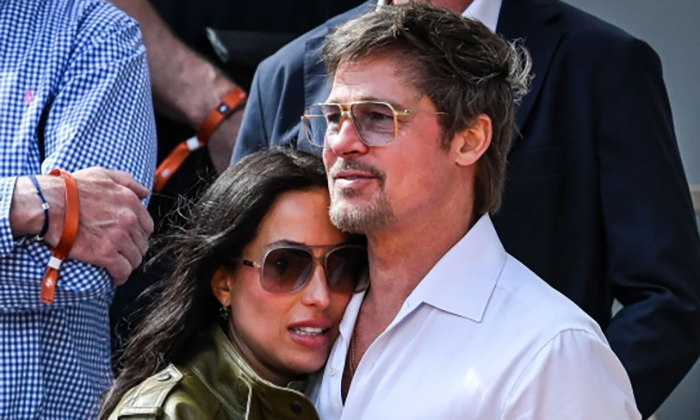 Brad Pitt sánh đôi người tình Ines de Ramon tại giải Pháp Mở rộng - hình ảnh - f8betv.vip