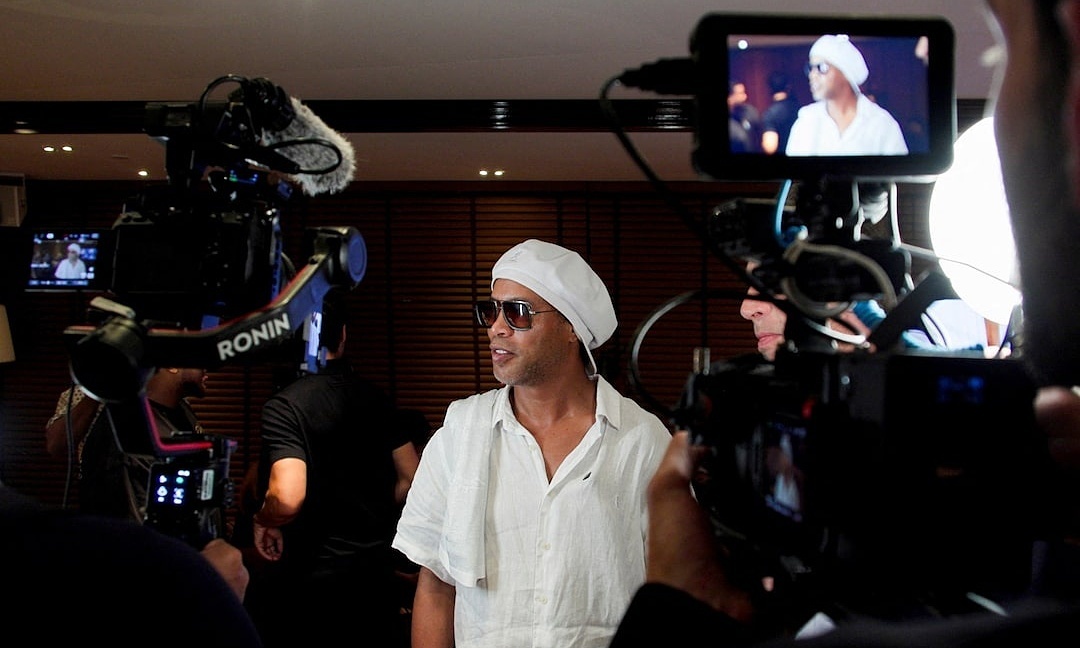 Thưởng tân thủ F8BET và tin nóng: Ronaldinho trở lại sân cỏ ở tuổi 46 - hình ảnh - f8betv.vip Thưởng tân thủ F8BET và tin nóng: Ronaldinho trở lại sân cỏ ở tuổi 46 - hình ảnh - f8betv.vip