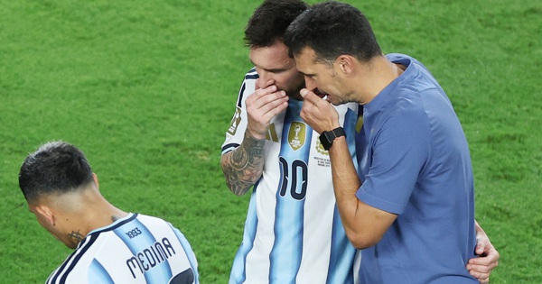 Scaloni đáp trả HLV Ancelotti khi chê Argentina ‘đá chậm’, tiết lộ Messi rất ổn: góc nhìn mới cho người chơi Việt - hình ảnh - f8betv.vip Scaloni đáp trả HLV Ancelotti khi chê Argentina ‘đá chậm’, tiết lộ Messi rất ổn: góc nhìn mới cho người chơi Việt - hình ảnh - f8betv.vip