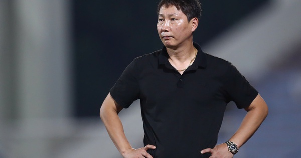 HLV Kim Sang-sik đối mặt thử thách lớn tại Asian Cup 2027 sau AFF Cup - hình ảnh - f8betv.vip
