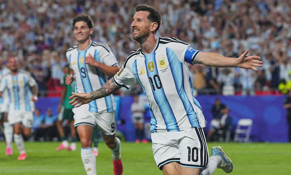 F8BET cược bóng đá: Ronaldo Nazario chính thức công nhận Messi vĩ đại nhất lịch sử - hình ảnh - f8betv.vip