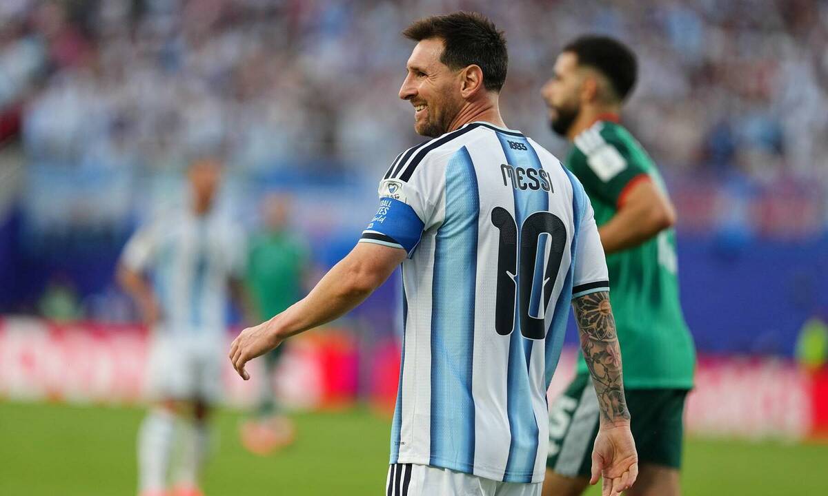 Chiến thuật đi bộ thông minh của Messi được FIFA khen ngợi tại World Cup 2026 - hình ảnh - f8betv.vip Chiến thuật đi bộ thông minh của Messi được FIFA khen ngợi tại World Cup 2026 - hình ảnh - f8betv.vip