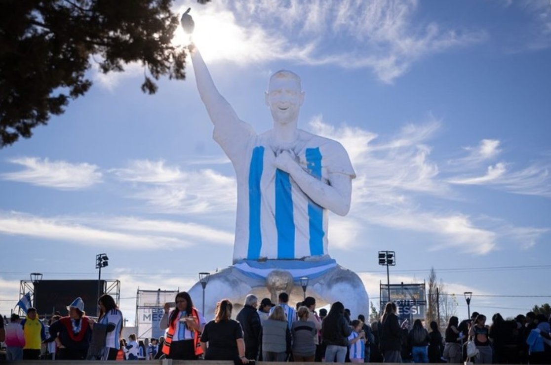 F8BET chính thức: Argentina khánh thành tượng Messi cao 26 mét – Tượng đài mới của huyền thoại bóng đá - hình ảnh - f8betv.vip F8BET chính thức: Argentina khánh thành tượng Messi cao 26 mét – Tượng đài mới của huyền thoại bóng đá - hình ảnh - f8betv.vip