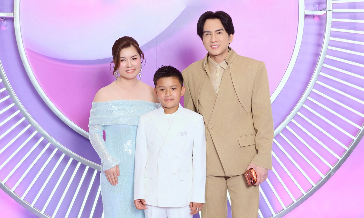 Đan Trường đưa vợ cũ và con trai đi sự kiện: góc nhìn mới cho người chơi Việt - hình ảnh - f8betv.vip