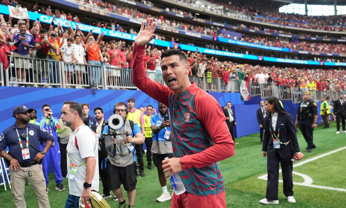F8BET cược thể thao: Ronaldo mong chờ trận chung kết World Cup 2026 với Messi - hình ảnh - f8betv.vip F8BET cược thể thao: Ronaldo mong chờ trận chung kết World Cup 2026 với Messi - hình ảnh - f8betv.vip