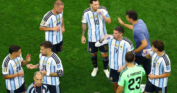 Messi răm rắp tuân lệnh, không bao giờ ‘cãi’ HLV Scaloni nửa lời, đủ tuyệt kỹ đấu… World Cup 2030 - hình ảnh - f8betv.vip