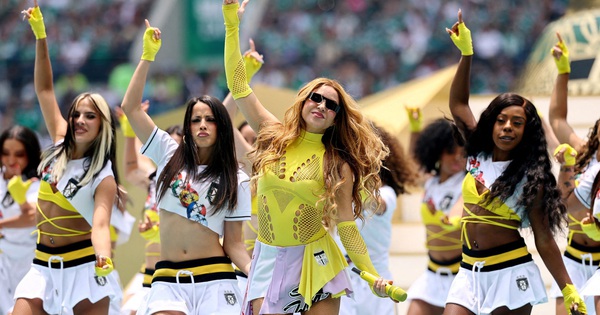 Shakira nhảy múa ăn mừng khi Colombia có vé đi tiếp, vì sao Ronaldo phải lo? - hình ảnh - f8betv.vip
