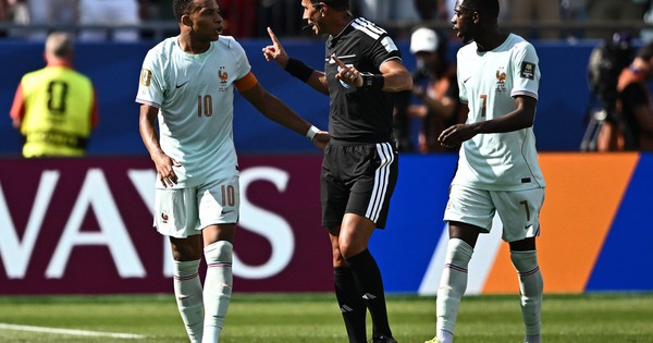 Mbappe đá hỏng phạt đền rồi yêu cầu trọng tài giải thích, Haaland lên tiếng: góc nhìn mới cho người chơi Việt - hình ảnh - f8betv.vip