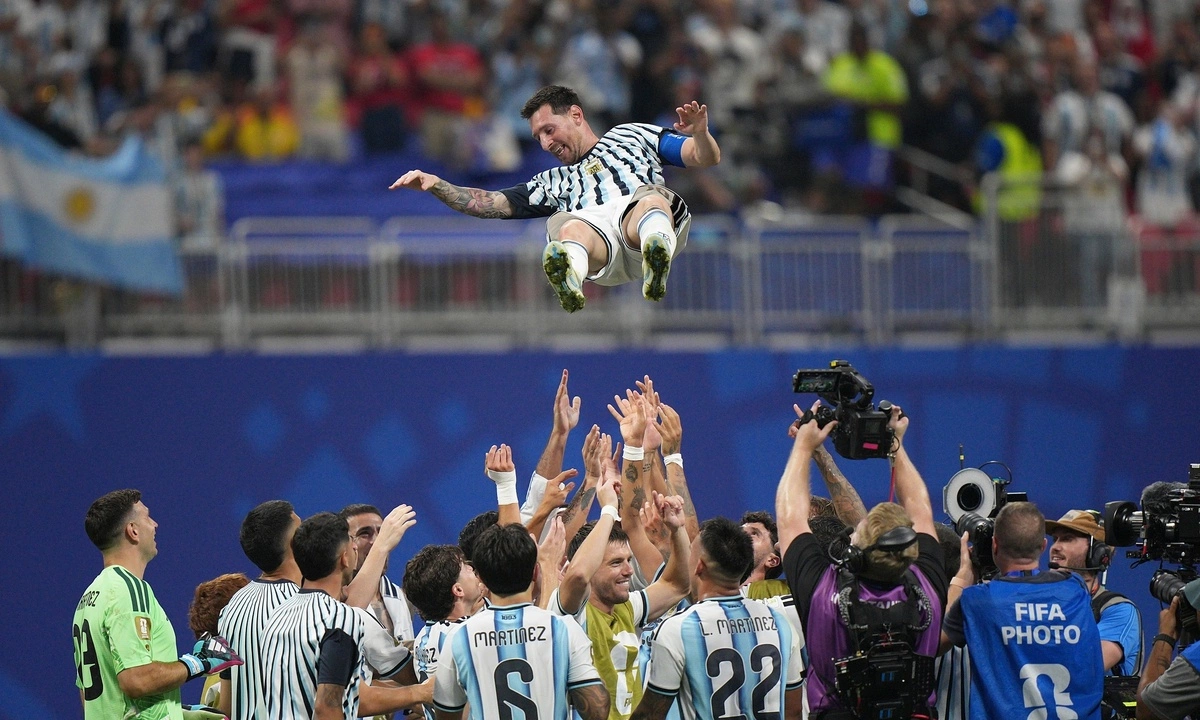 F8BET cược thể thao: Messi lập kỷ lục ghi bàn liên tiếp ở vòng knock-out World Cup 2026 - hình ảnh - f8betv.vip